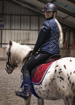 Zadelsieraad rood